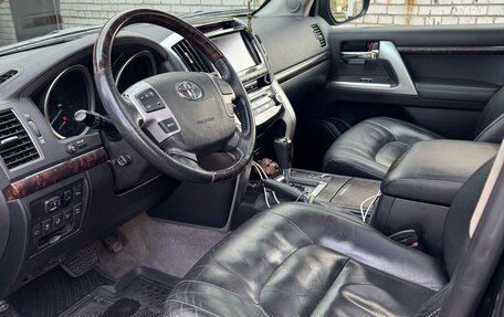 Toyota Land Cruiser 200, 2014 год, 3 900 000 рублей, 5 фотография