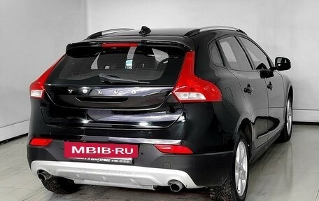 Volvo V40 II рестайлинг, 2017 год, 1 590 000 рублей, 4 фотография