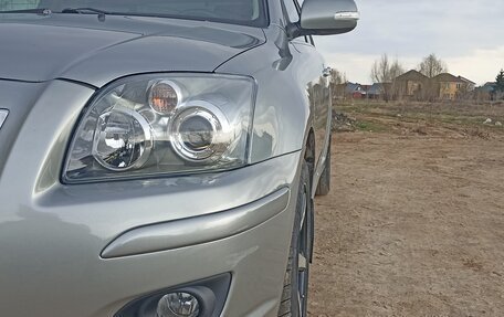 Toyota Avensis III рестайлинг, 2008 год, 700 000 рублей, 2 фотография