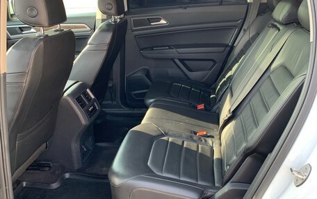 Volkswagen Teramont I, 2018 год, 3 300 000 рублей, 13 фотография