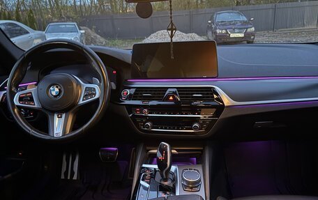 BMW 5 серия, 2021 год, 4 900 000 рублей, 8 фотография