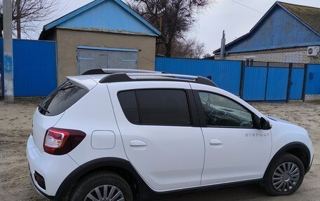 Renault Sandero II рестайлинг, 2019 год, 1 200 000 рублей, 2 фотография