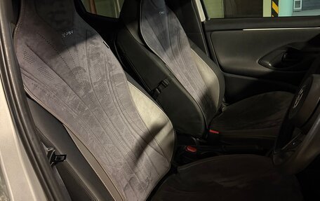 Toyota Yaris, 2020 год, 950 000 рублей, 10 фотография