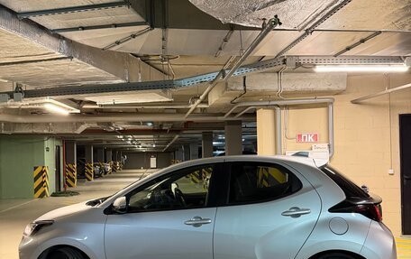 Toyota Yaris, 2020 год, 950 000 рублей, 5 фотография