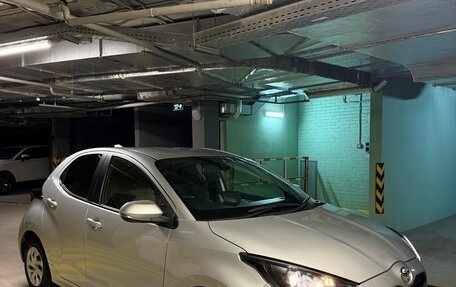 Toyota Yaris, 2020 год, 950 000 рублей, 4 фотография