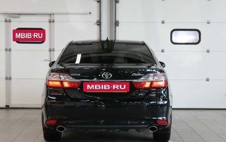 Toyota Camry, 2015 год, 1 887 000 рублей, 6 фотография