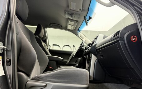 Toyota Land Cruiser Prado 150 рестайлинг 2, 2012 год, 2 974 000 рублей, 10 фотография