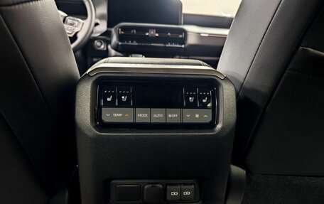 Toyota Land Cruiser Prado, 2025 год, 12 635 000 рублей, 22 фотография