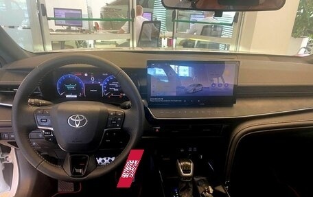 Toyota Camry, 2025 год, 4 950 000 рублей, 7 фотография