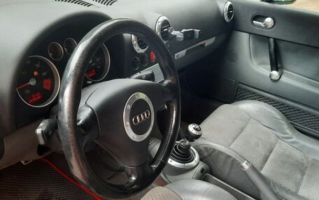 Audi TT, 2002 год, 780 000 рублей, 12 фотография