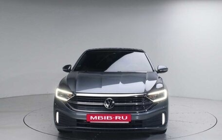 Volkswagen Jetta VII, 2023 год, 1 560 000 рублей, 2 фотография