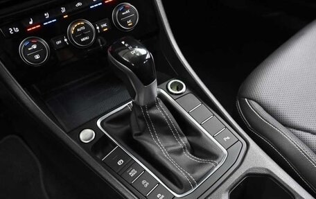 Volkswagen Jetta VII, 2023 год, 1 560 000 рублей, 12 фотография