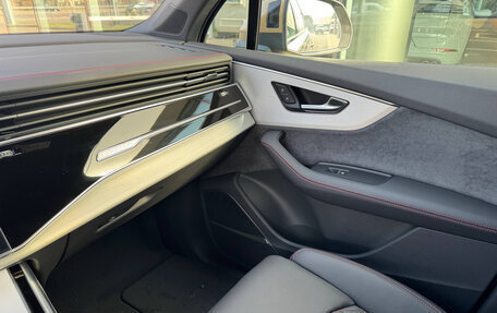 Audi Q7, 2024 год, 12 290 000 рублей, 22 фотография