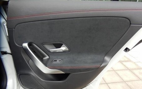 Mercedes-Benz CLA, 2023 год, 2 357 000 рублей, 36 фотография