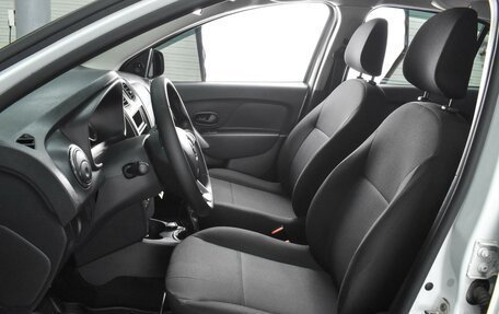 Renault Logan II, 2020 год, 1 199 000 рублей, 10 фотография