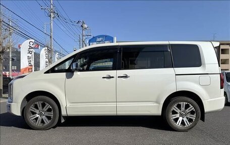 Mitsubishi Delica D:5 I, 2019 год, 2 572 000 рублей, 4 фотография