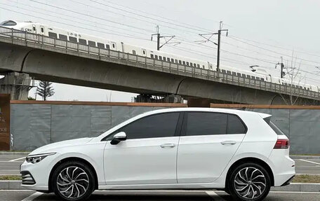 Volkswagen Golf VIII, 2023 год, 1 450 000 рублей, 5 фотография