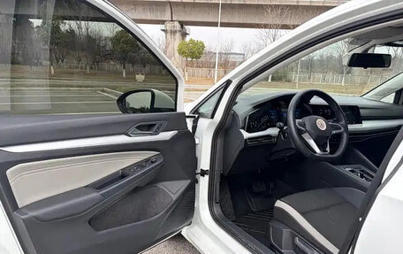 Volkswagen Golf VIII, 2023 год, 1 450 000 рублей, 8 фотография