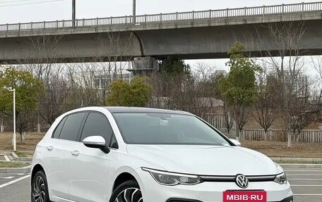 Volkswagen Golf VIII, 2023 год, 1 450 000 рублей, 3 фотография