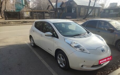 Nissan Leaf I, 2016 год, 620 000 рублей, 2 фотография