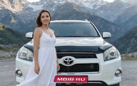 Toyota RAV4, 2011 год, 1 850 000 рублей, 1 фотография