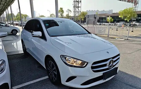 Mercedes-Benz B-Класс, 2022 год, 1 550 000 рублей, 1 фотография