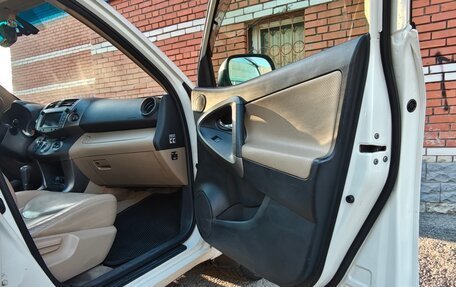 Toyota RAV4, 2011 год, 1 850 000 рублей, 9 фотография