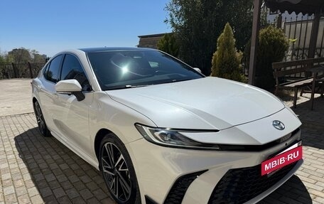 Toyota Camry, 2024 год, 3 649 000 рублей, 2 фотография