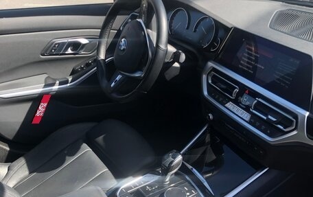 BMW 3 серия, 2019 год, 2 990 000 рублей, 5 фотография