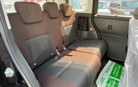 Toyota Roomy I, 2024 год, 1 200 000 рублей, 16 фотография