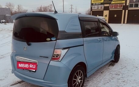 Honda Freed I, 2012 год, 350 000 рублей, 4 фотография