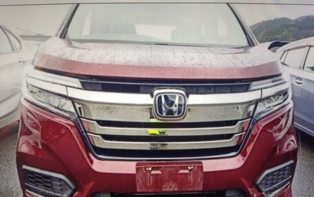 Honda Stepwgn IV, 2018 год, 2 370 000 рублей, 1 фотография