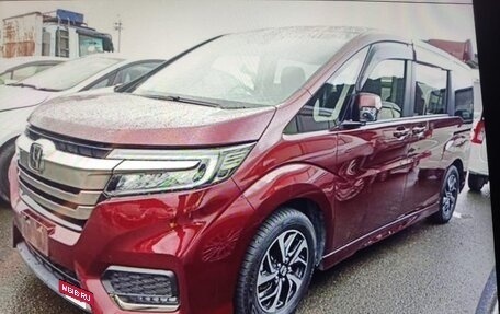 Honda Stepwgn IV, 2018 год, 2 370 000 рублей, 4 фотография