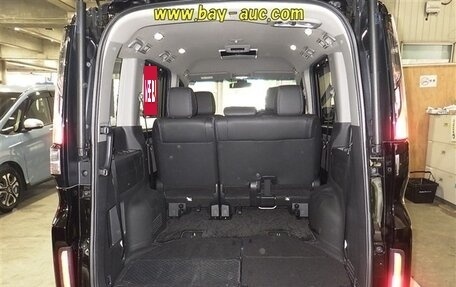 Honda Stepwgn IV, 2018 год, 1 950 030 рублей, 6 фотография