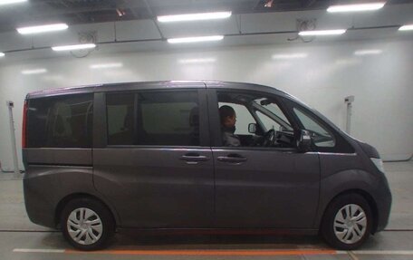 Honda Stepwgn IV, 2019 год, 1 690 030 рублей, 4 фотография