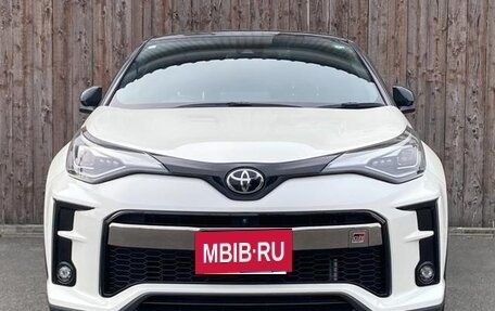 Toyota C-HR I рестайлинг, 2022 год, 1 874 000 рублей, 2 фотография