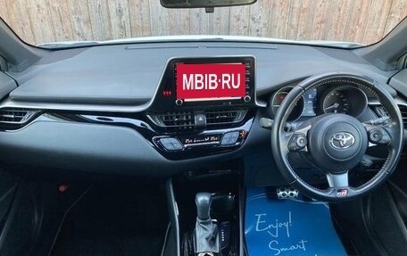 Toyota C-HR I рестайлинг, 2022 год, 1 874 000 рублей, 12 фотография