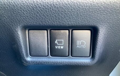 Toyota C-HR I рестайлинг, 2022 год, 1 874 000 рублей, 23 фотография