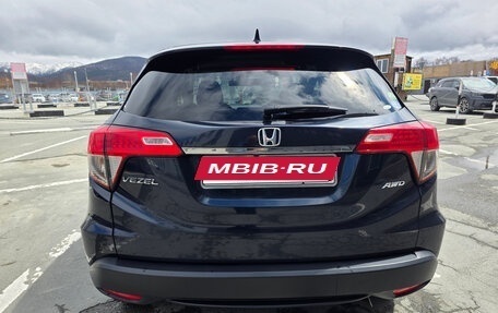 Honda Vezel, 2018 год, 1 590 000 рублей, 3 фотография
