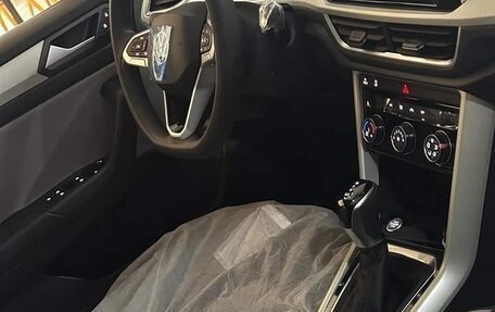 Volkswagen T-Roc I, 2026 год, 2 250 000 рублей, 13 фотография