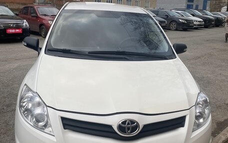 Toyota Auris II, 2010 год, 799 000 рублей, 1 фотография