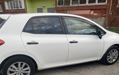 Toyota Auris II, 2010 год, 799 000 рублей, 3 фотография