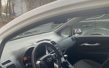 Toyota Auris II, 2010 год, 799 000 рублей, 6 фотография