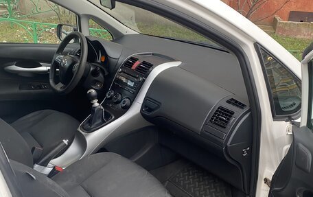 Toyota Auris II, 2010 год, 799 000 рублей, 8 фотография