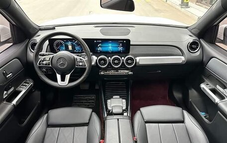 Mercedes-Benz GLB, 2022 год, 2 190 000 рублей, 12 фотография