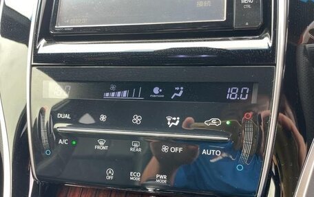 Toyota Harrier, 2017 год, 1 987 000 рублей, 12 фотография