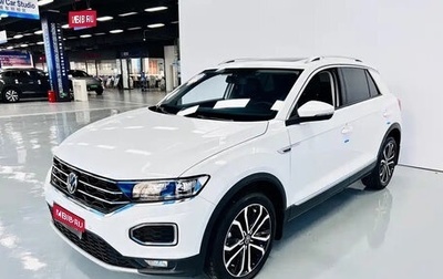 Volkswagen T-Roc I, 2023 год, 1 839 000 рублей, 1 фотография
