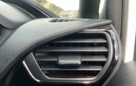 Toyota Noah III, 2019 год, 1 693 000 рублей, 26 фотография