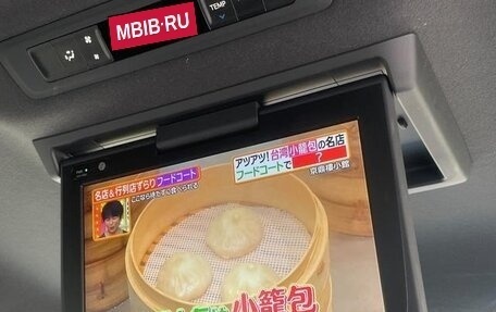 Toyota Noah III, 2019 год, 1 693 000 рублей, 28 фотография