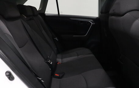 Toyota RAV4, 2020 год, 2 942 000 рублей, 13 фотография